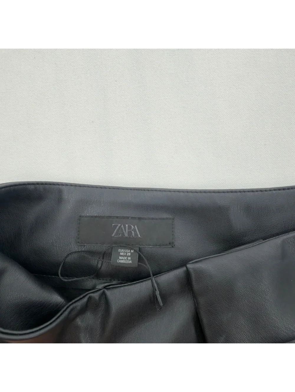 NWOT Zara Black Faux Leather High Waisted Shorts Dressy Shorts Size M Goth